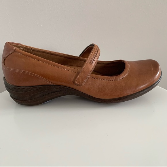 Hush Puppies Epic - Tan Leather Mary Jane Wedge - Size 8.5M - Picture 2 of 15